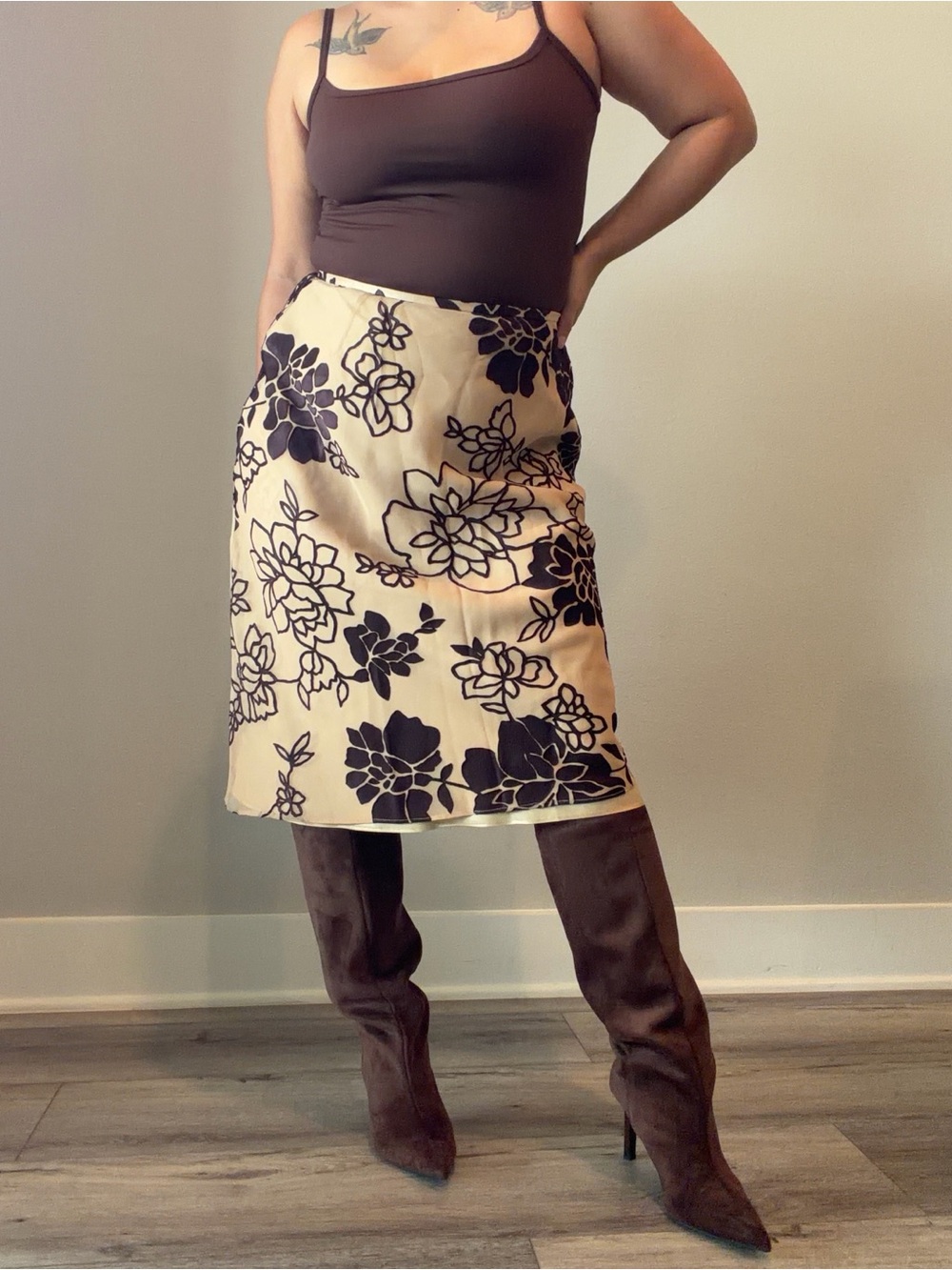 Vintage Nine & Company Tan with Brown Floral Print Midi Skirt